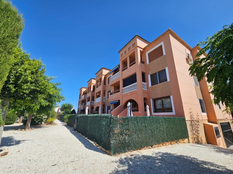Apartment for Sale in Villamartin, Alicante 44