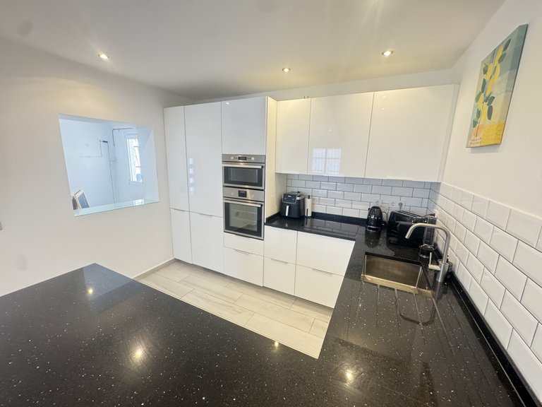 Villa for Sale in Villamartin, Alicante 8