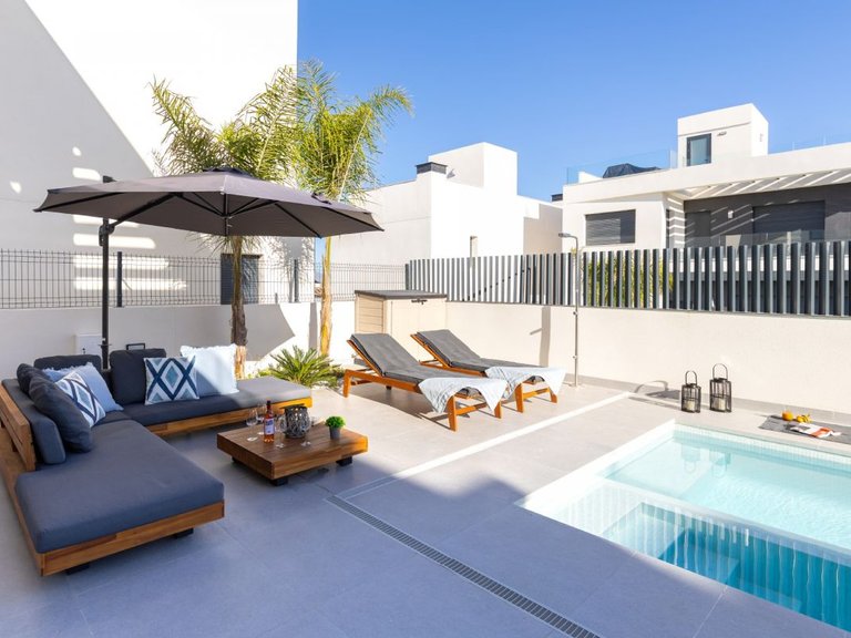 Villa for Sale in Algorfa, Alicante 3