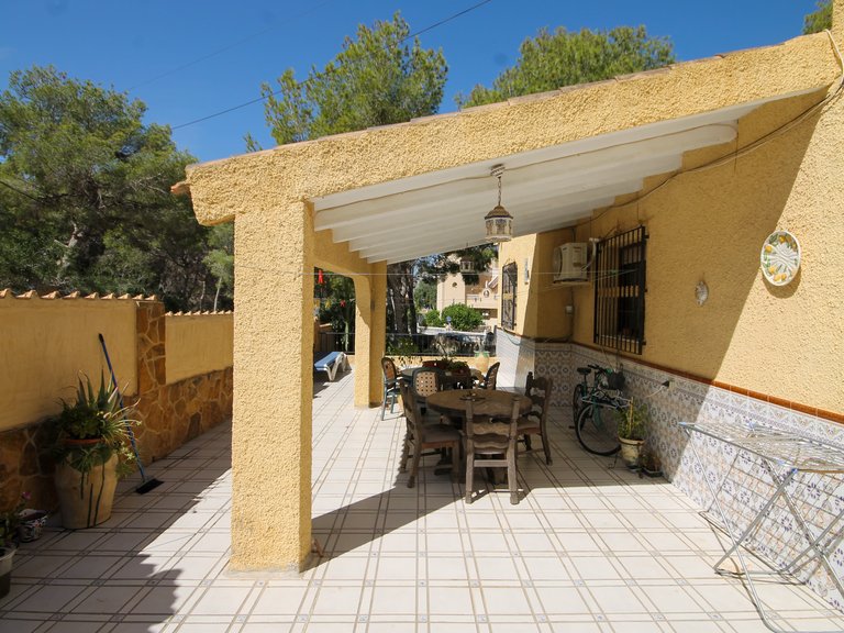 Villa for Sale in Villamartin, Alicante 4