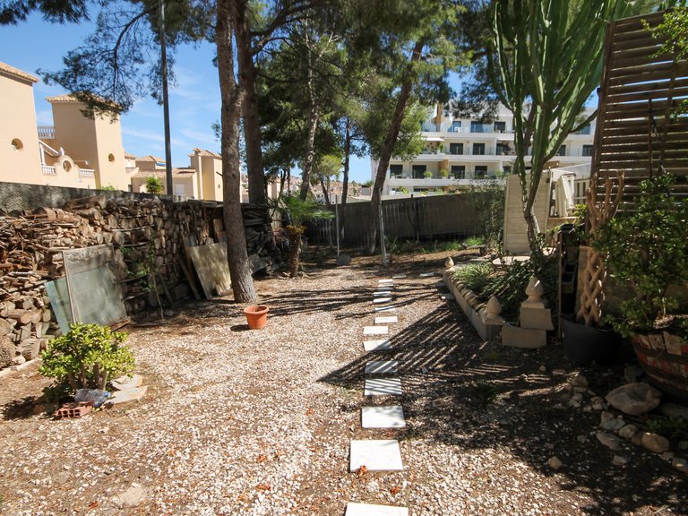 Villa for Sale in Villamartin, Alicante 38