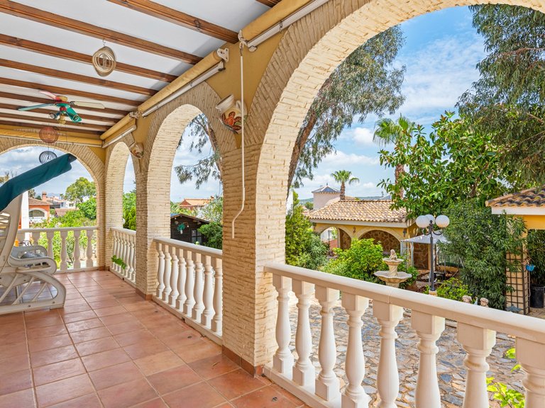 Villa for Sale in Jacarilla, Alicante 11