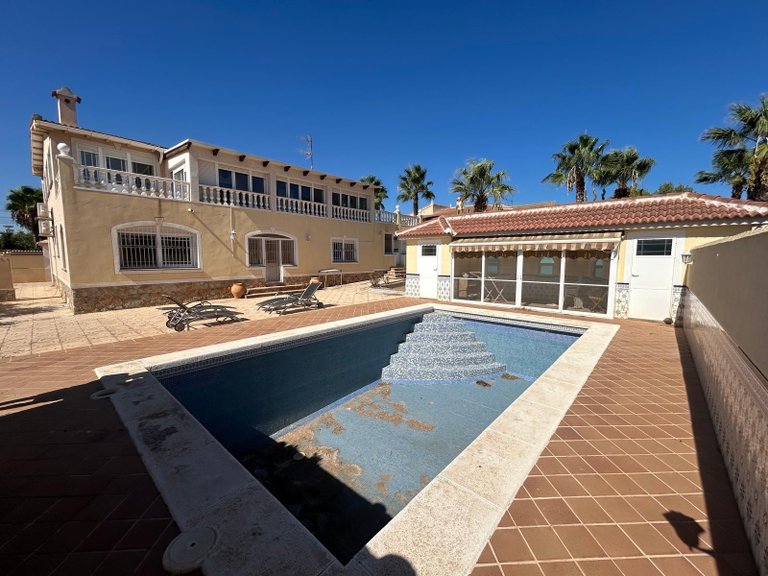 Villa for Sale in Ciudad Quesada, Alicante 1