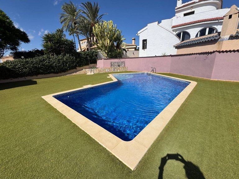 Villa for Sale in Ciudad Quesada, Alicante 2