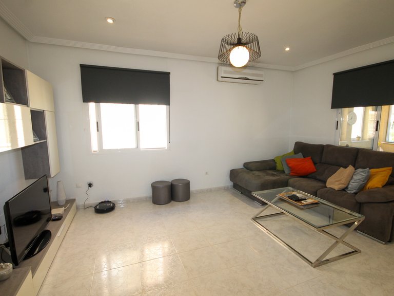 Villa for Sale in Villamartin, Alicante 6