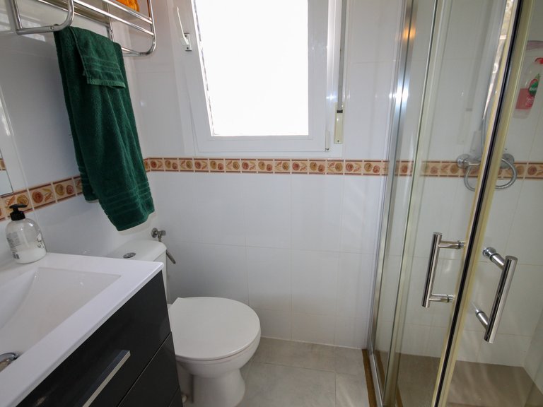 Villa for Sale in Villamartin, Alicante 18