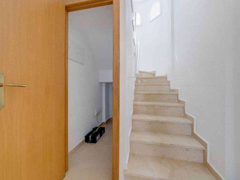 Villa for Sale in La Marina, Alicante 16