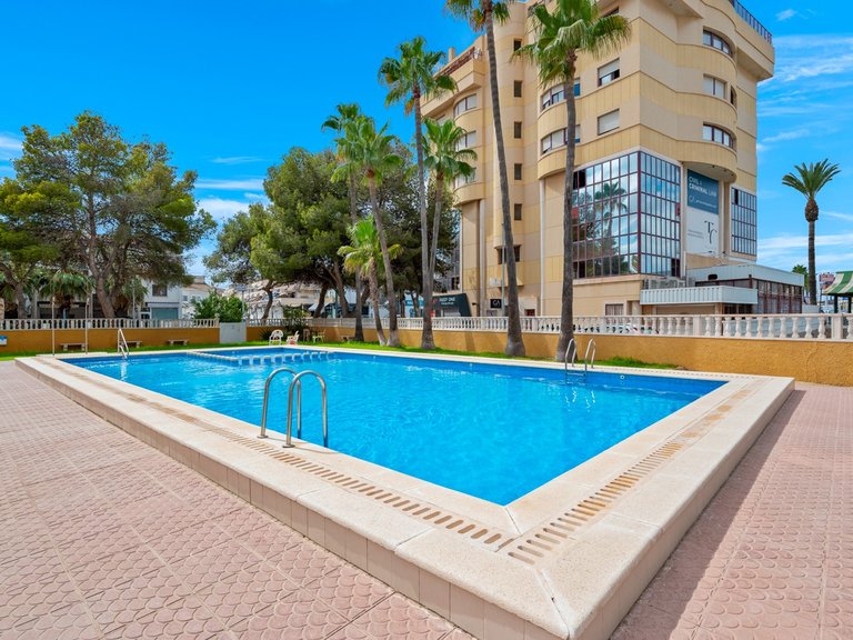 Apartment for Sale in Punta Prima, Alicante 1