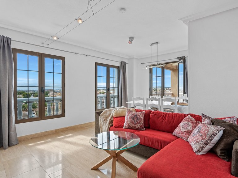 Apartment for Sale in Punta Prima, Alicante 7