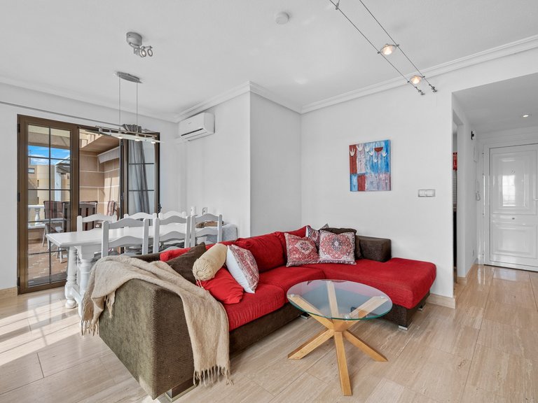 Apartment for Sale in Punta Prima, Alicante 10