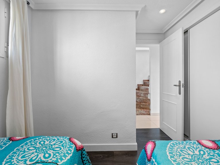 Apartment for Sale in Punta Prima, Alicante 23