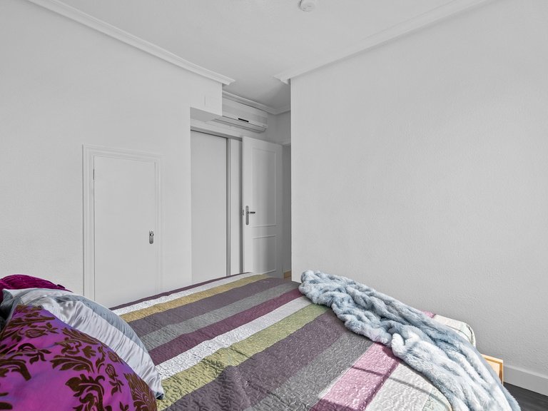 Apartment for Sale in Punta Prima, Alicante 27