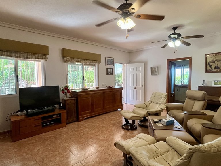 Villa for Sale in Orihuela, Alicante 39