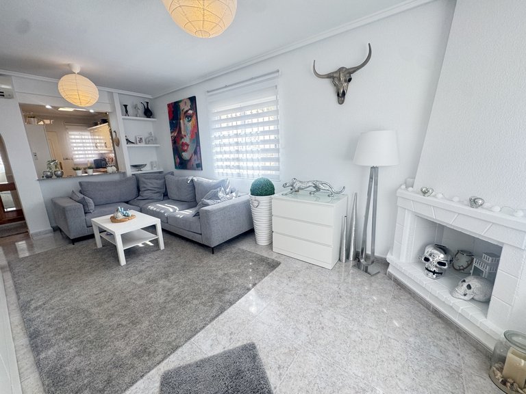 Villa for Sale in Villamartin, Alicante 10