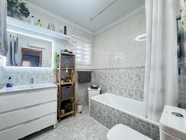 Villa for Sale in Villamartin, Alicante 17