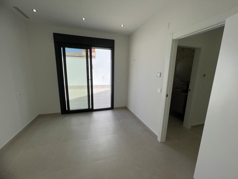 Villa for Sale in Almoradi, Alicante 20