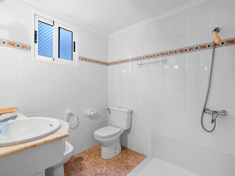 Apartment for Sale in Torrevieja, Alicante 14