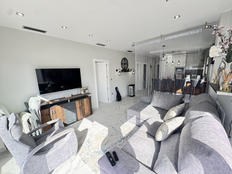 Villa for Sale in Villamartin, Alicante 2
