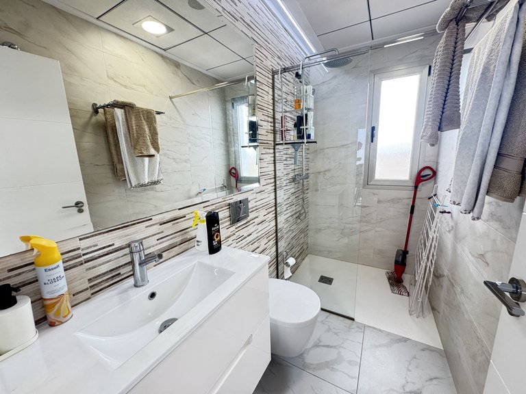 Villa for Sale in Villamartin, Alicante 13