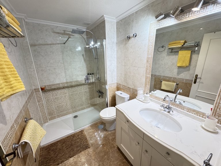 Apartment for Sale in Cabo Roig, Alicante 13