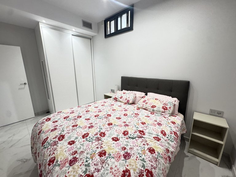 Villa for Sale in Villamartin, Alicante 20