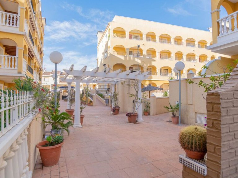 Apartment for Sale in Algorfa, Alicante 24