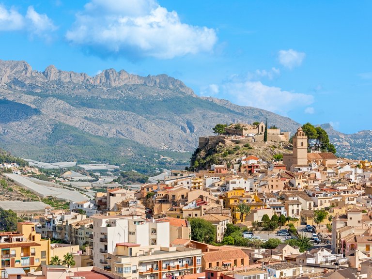 Apartment for Sale in La Nucia, Alicante 40