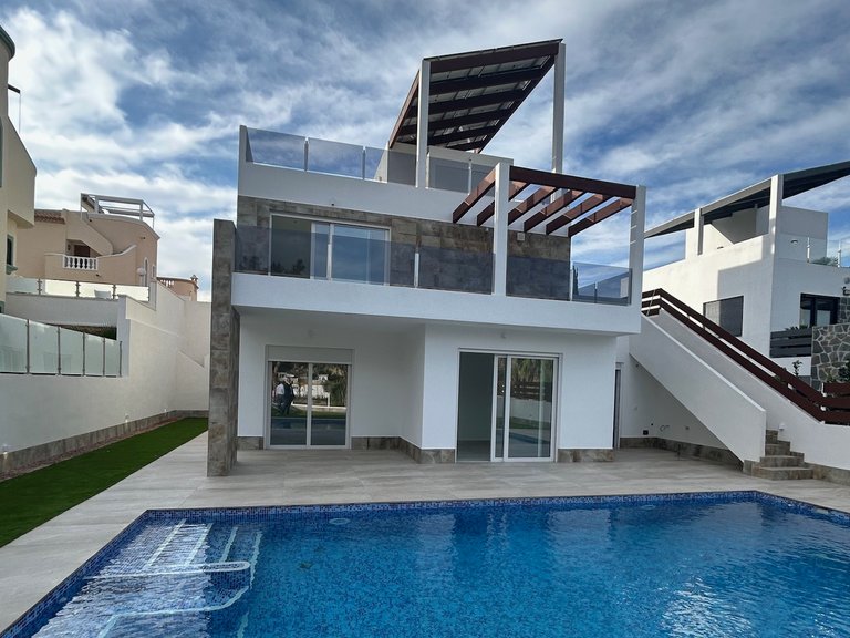 Villa for Sale in Ciudad Quesada, Alicante 1