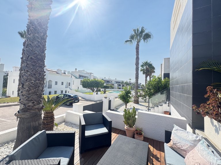 Villa for Sale in Villamartin, Alicante 29