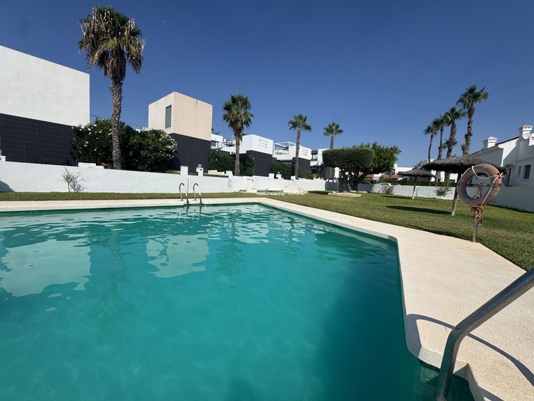 Villa for Sale in Villamartin, Alicante 31