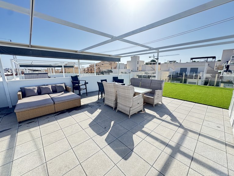 Villa for Sale in Villamartin, Alicante 25