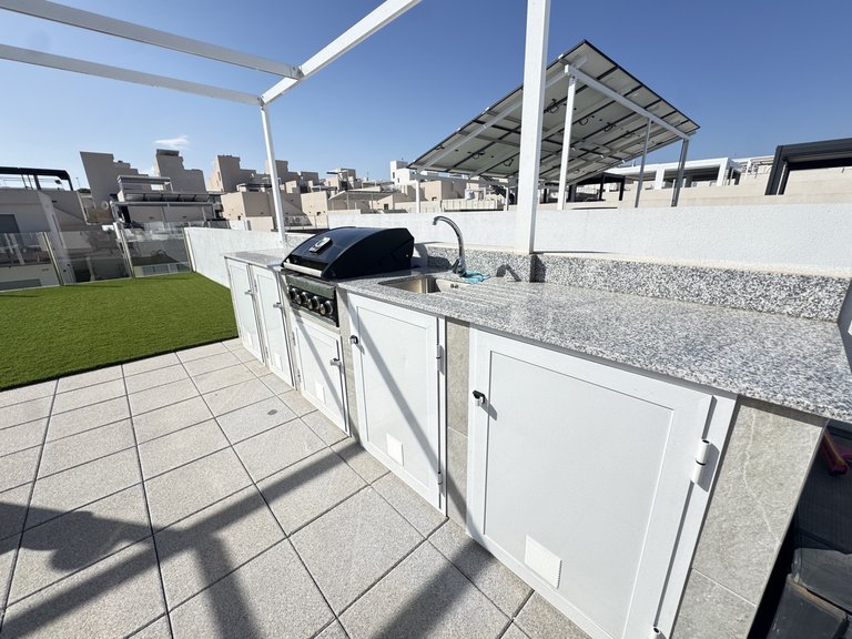 Villa for Sale in Villamartin, Alicante 28