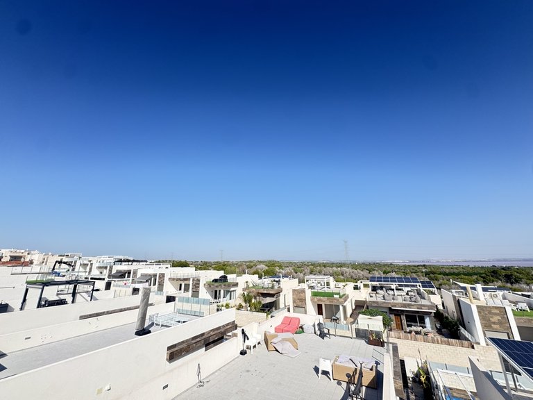 Villa for Sale in Villamartin, Alicante 31