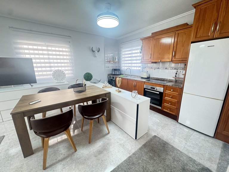 Villa for Sale in Villamartin, Alicante 30