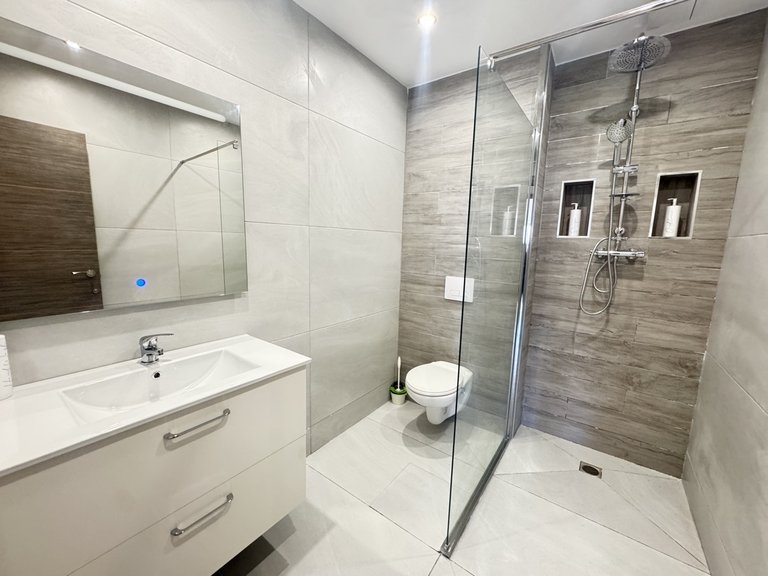Villa for Sale in San Miguel De Salinas, Alicante 40