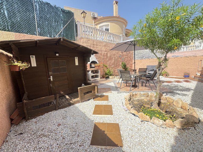 Villa for Sale in Villamartin, Alicante 27