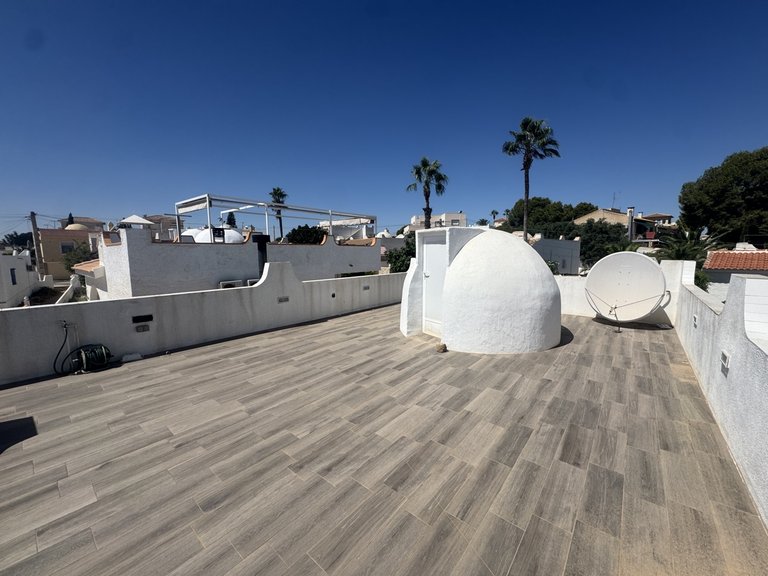 Villa for Sale in Villamartin, Alicante 22