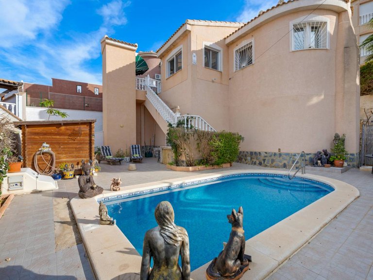 Villa for Sale in Ciudad Quesada, Alicante 1