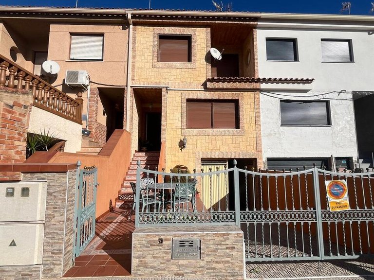 Town House for Sale in Formentera Del Segura, Alicante 2