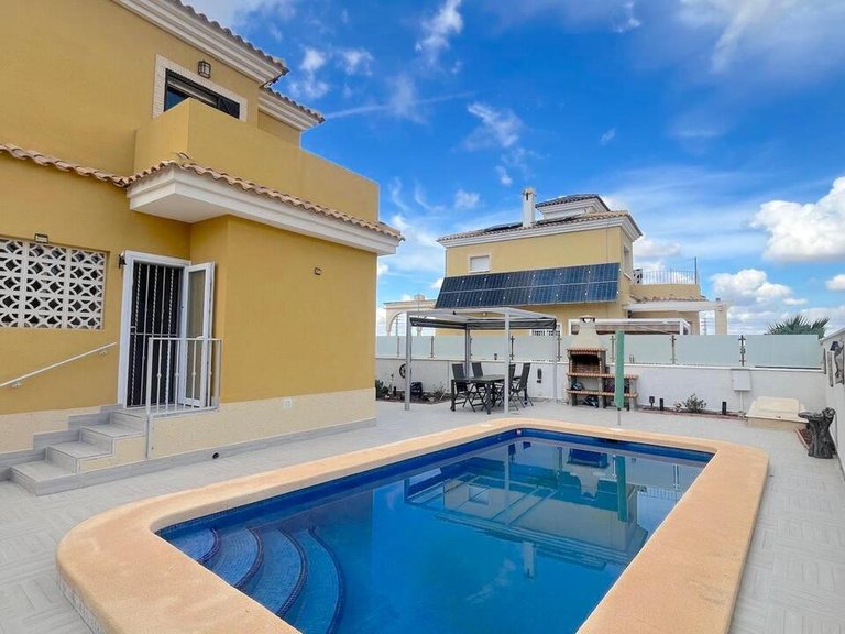 Villa for Sale in Algorfa, Alicante 14