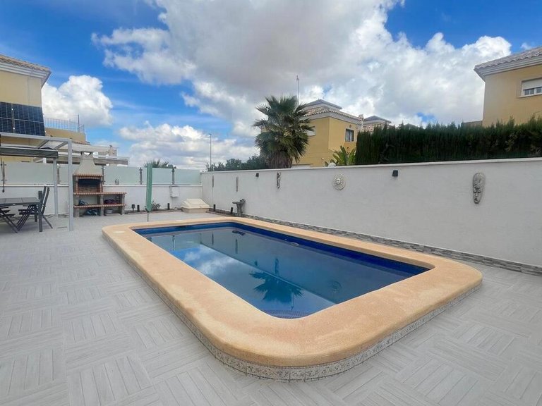 Villa for Sale in Algorfa, Alicante 15