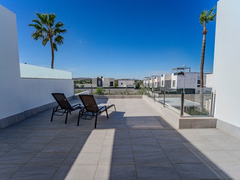 Villa for Sale in Benijofar, Alicante 28