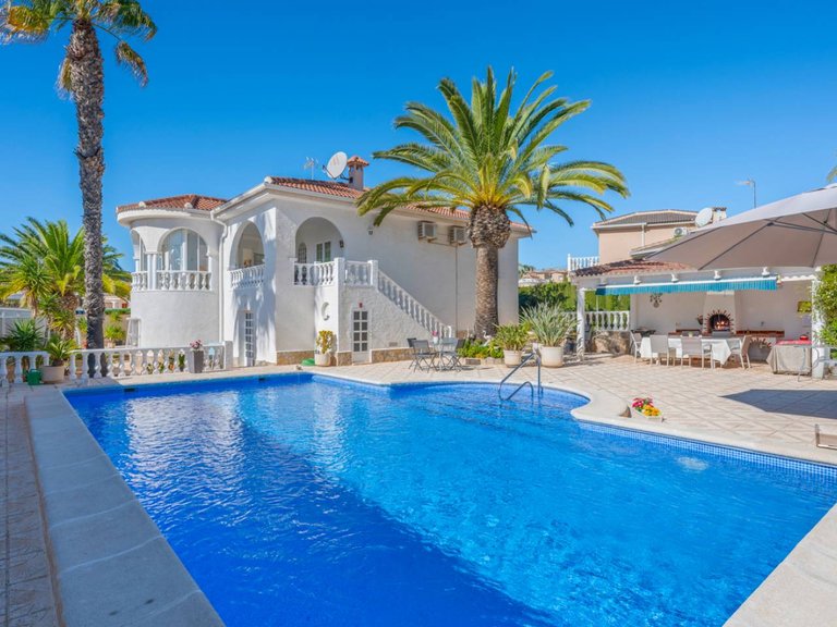 Villa for Sale in Ciudad Quesada, Alicante 1
