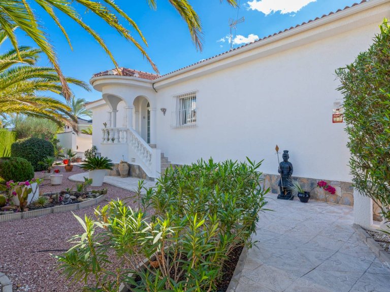 Villa for Sale in Ciudad Quesada, Alicante 25