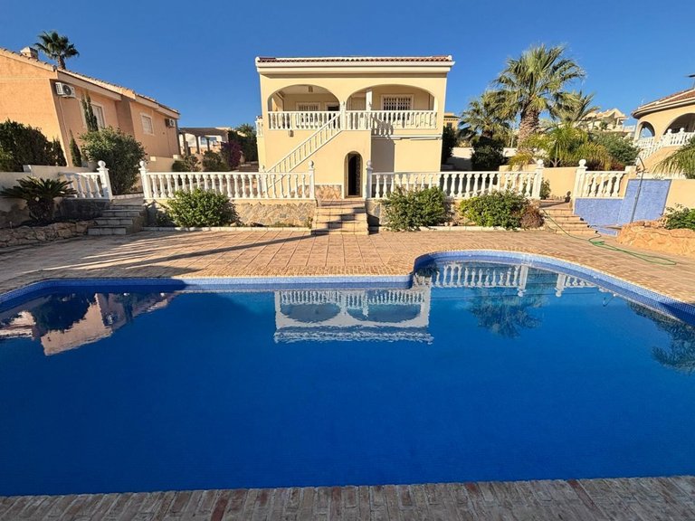 Villa for Sale in Ciudad Quesada, Alicante 1