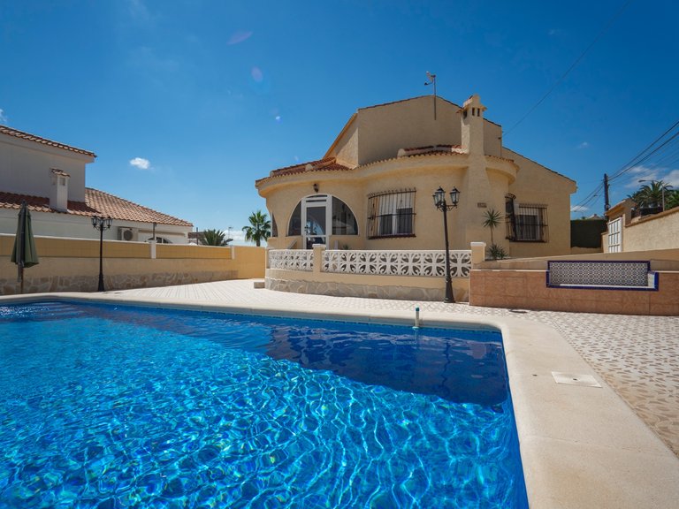 Villa for Sale in Ciudad Quesada, Alicante 32