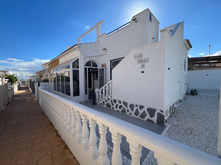 Town House for Sale in Punta Prima, Alicante 1