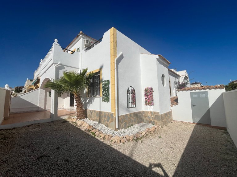 Town House for Sale in Punta Prima, Alicante 13