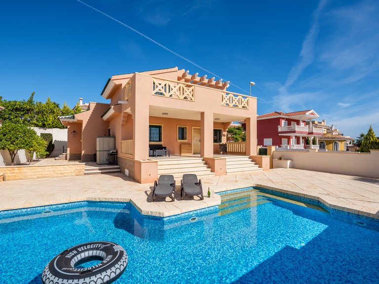Villa for Sale in Ciudad Quesada, Alicante 1