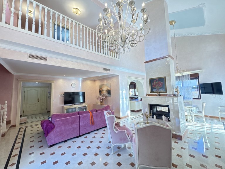 Villa for Sale in Cabo Roig, Alicante 10